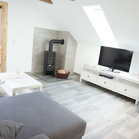 Lusatia Am Toepfer Nyaraló