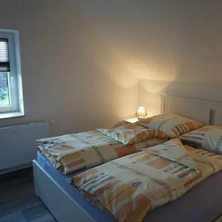 Lusatia Am Toepfer Nyaraló *